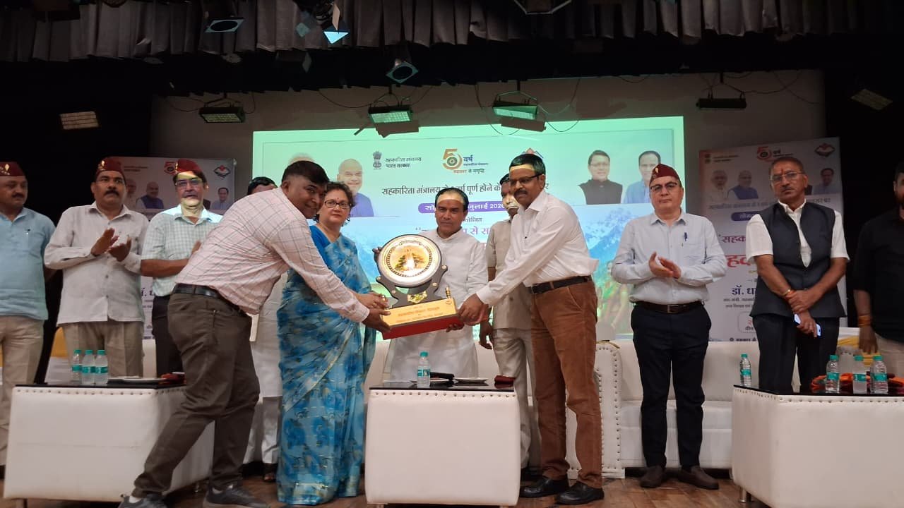 सूबे में गठित होंगे आठ नये सहकारी संघः डाॅ. धन सिंह रावत