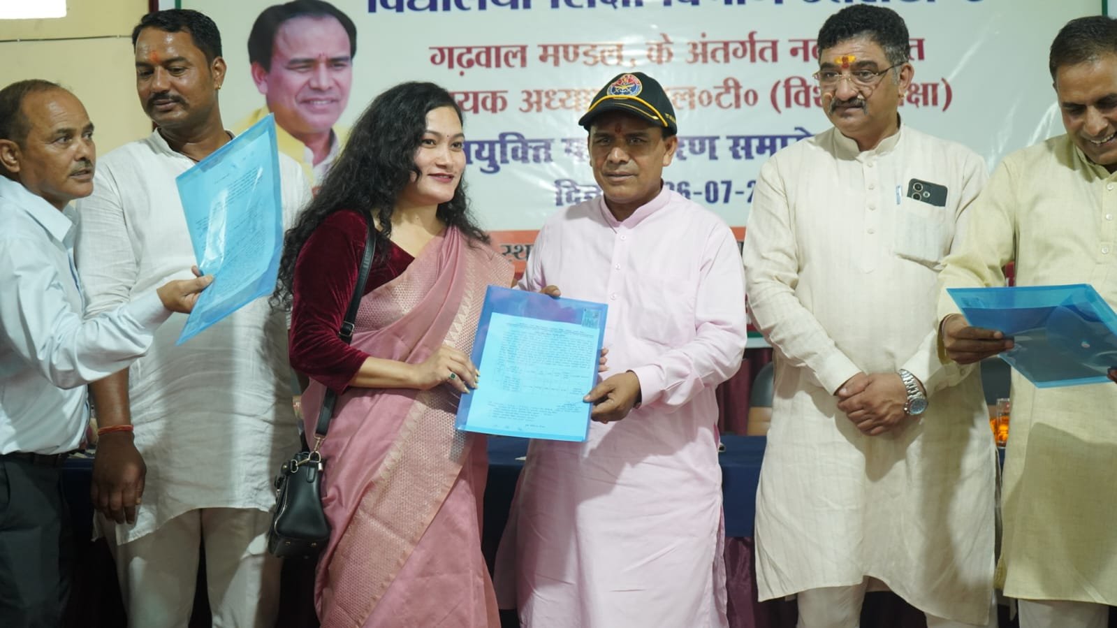 श्रीनगर में शिक्षा मंत्री डॉ रावत ने वितरित किये नव चयनित शिक्षकों को नियुक्त पत्र